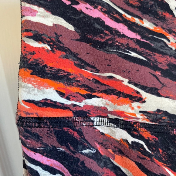 Lululemon Lunar New Year Align High-Rise 25" Tiger Tide Smoky Red Multi 6 2021 - Picture 7 of 12